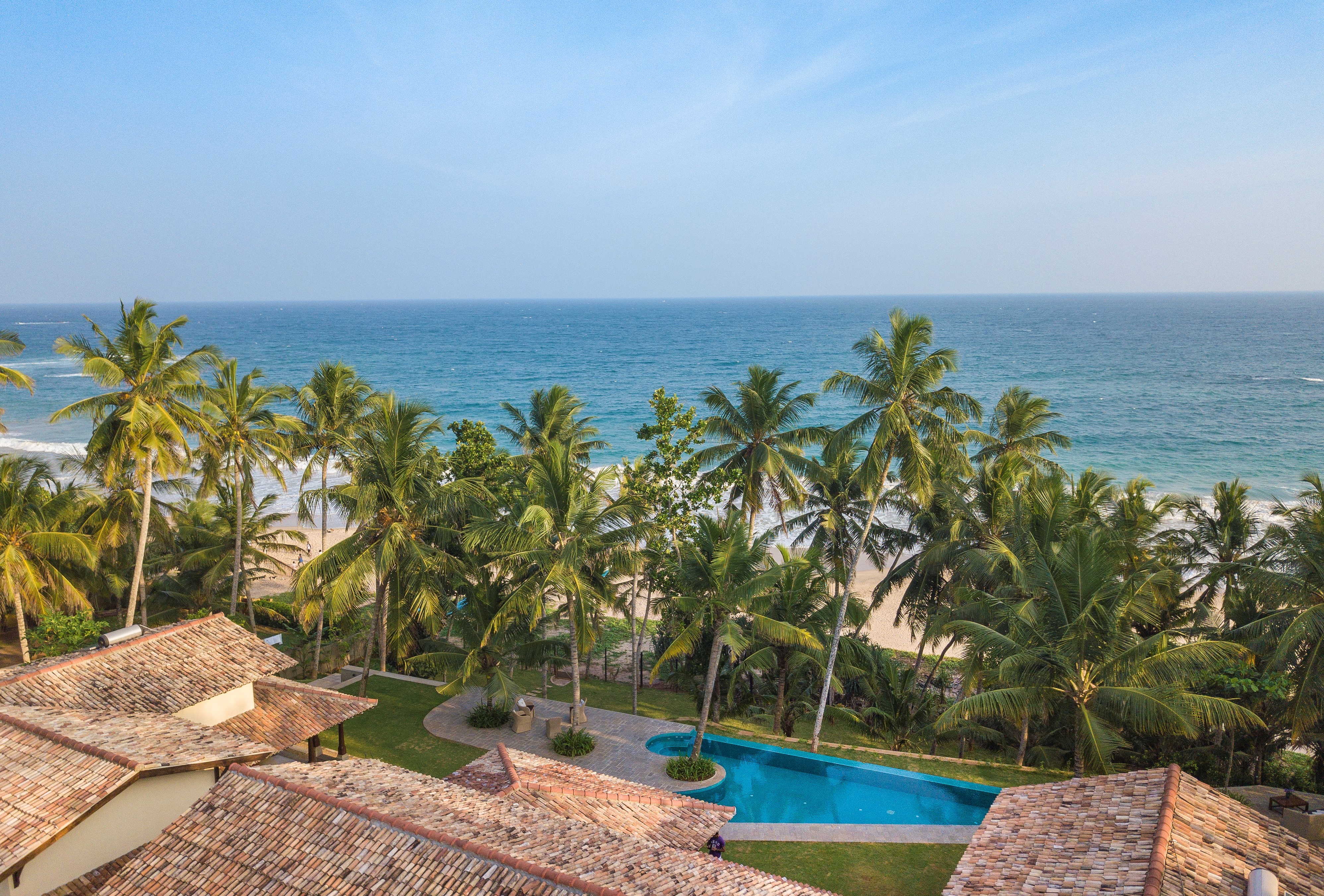 05. Villa Abiman – Four Bedroom Beachfront Villa in Hiriketiya, The Surfer - The best surfing and yoga retreat in Sri Lanka and South Asia. 