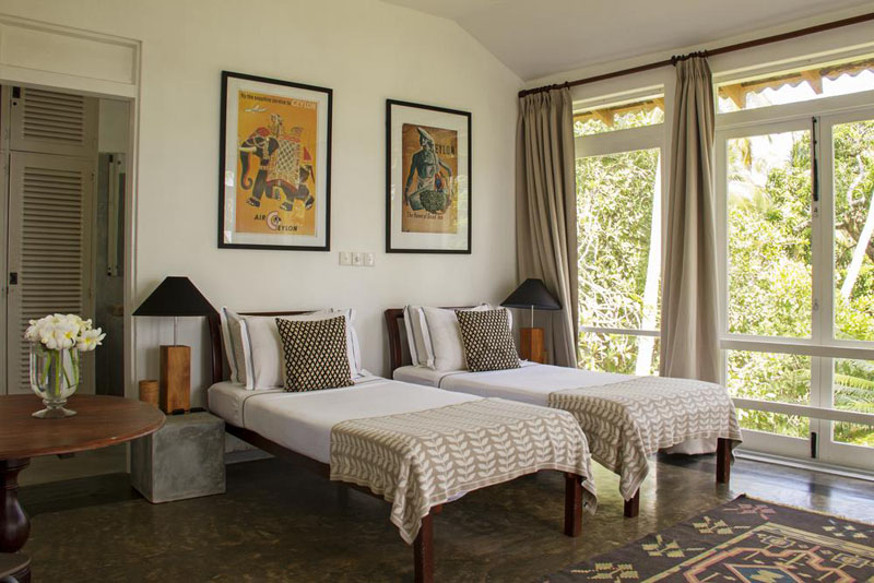 Claughton House a Beachfront Villa in Dikwella, Sri Lanka