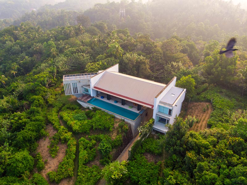 Cliff Villa Red a Stunning Clifftop Villa in Mirissa, Sri Lanka