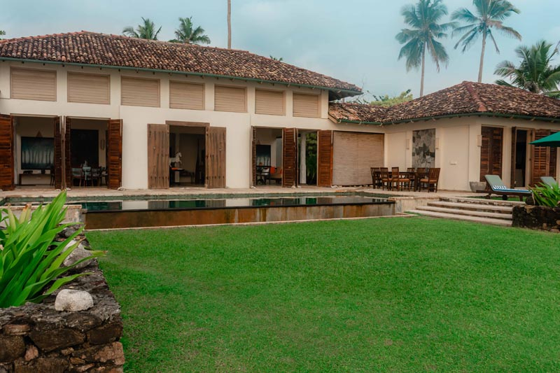 Villa Wijaya a Beachfront Villa with Pool in Galle, Sri Lanka