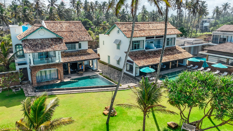 Candle House - The Main House in Thalpe, Sri Lanka