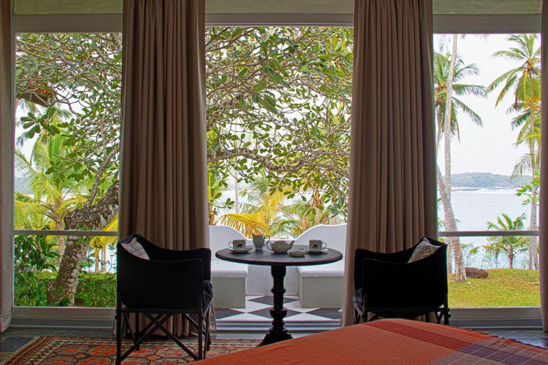 Claughton House a Beachfront Villa in Dikwella, Sri Lanka