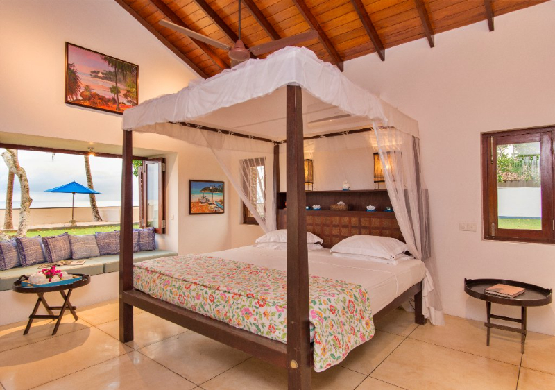 Thalpe Blue Beach Villa a Luxurious Beachfront Villa in Thalpe, Sri Lanka