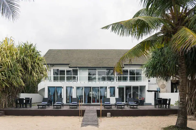 Two Sisters a Beachfront villa in Mirissa, Sri Lanka