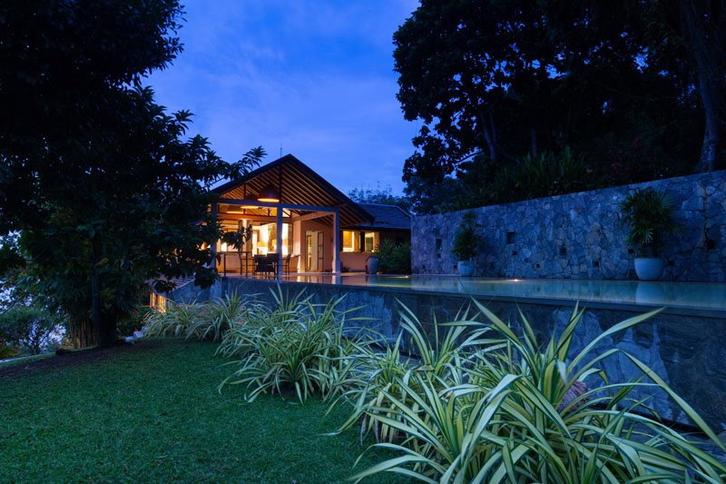 Lakefront House a Lakefront Villa in Koggala, Sri Lanka