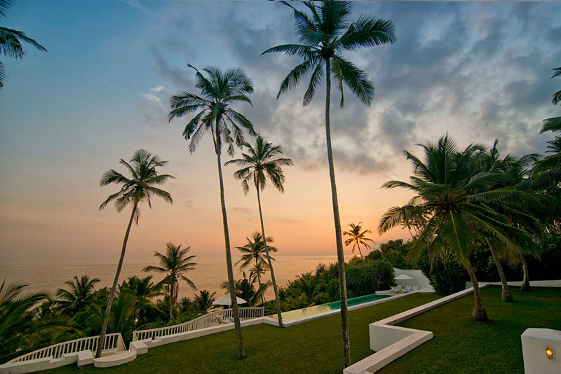 Cliff Villa a Stunning Beachfront Villa in Mirissa, Sri Lanka