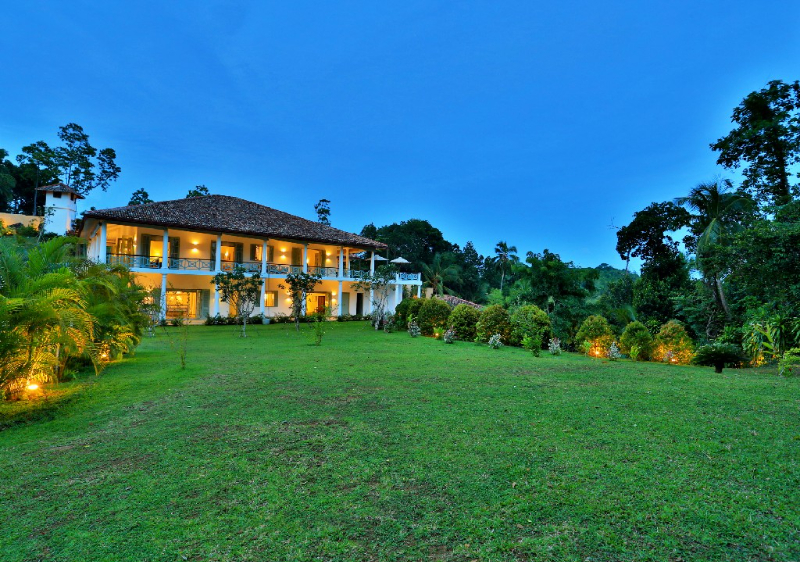 Kurundu House a Magnificent Villa Located just 10 mins From The Beaches of Galle