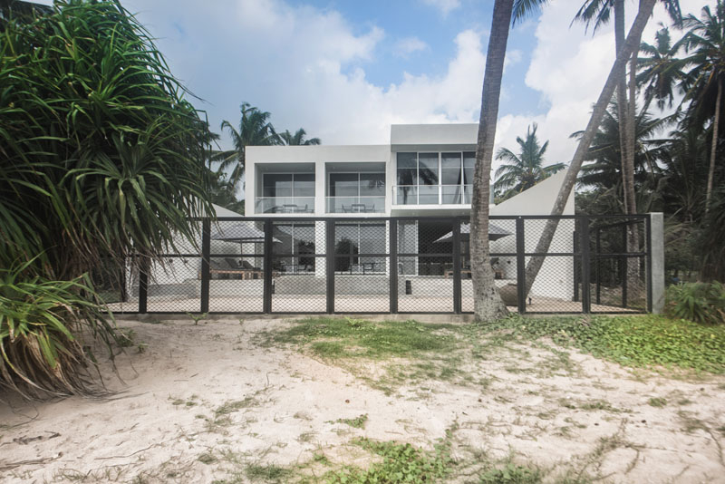 Sudu Gedara a Beachfront Villa in Ambalangoda, Sri Lanka