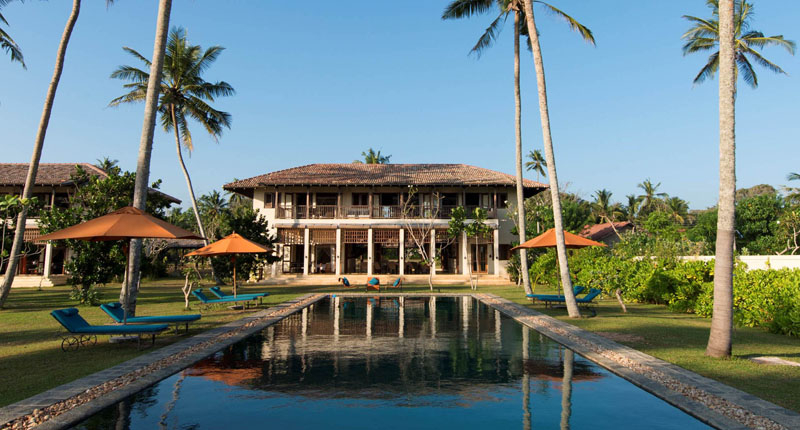 Rocky Reef Villa a Large Beachfront Villa in Mirissa, Sri Lanka