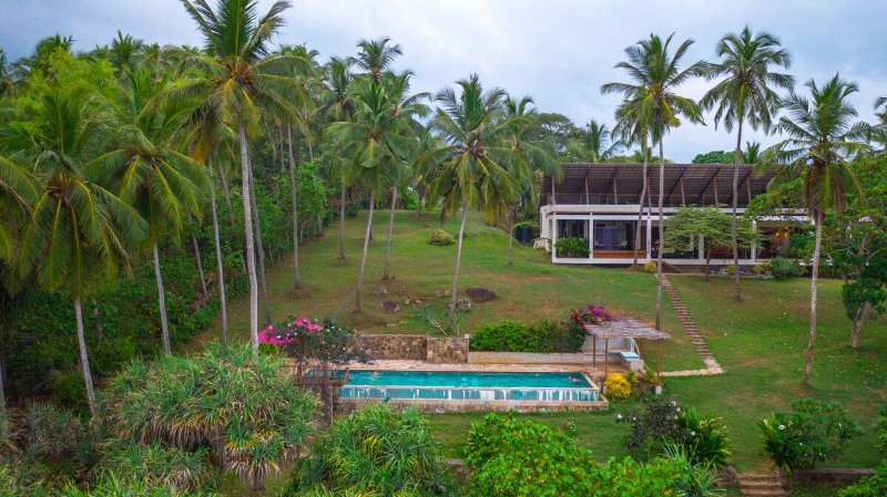 Mahalla House a Luxury Beachfront Villa with Pool in Tangalle, Sri Lanka