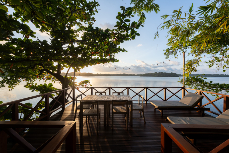 The River House a Lakefront Villa in Hikkaduwa