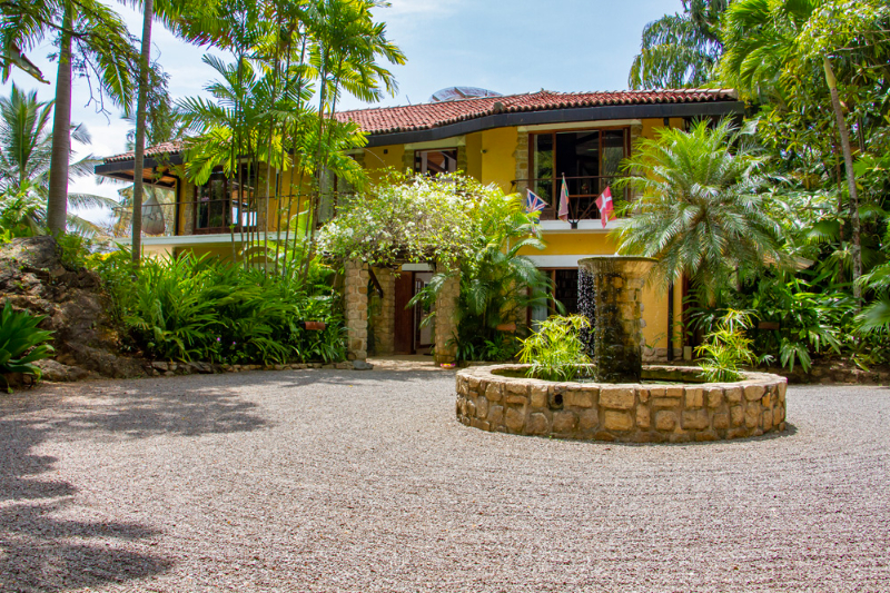 Bougainvillea Retreat a Stunning Lakefront Villa in Digana, Sri Lanka