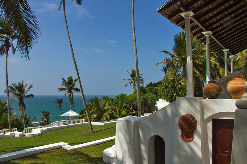 Cliff Villa a Stunning Beachfront Villa in Mirissa, Sri Lanka