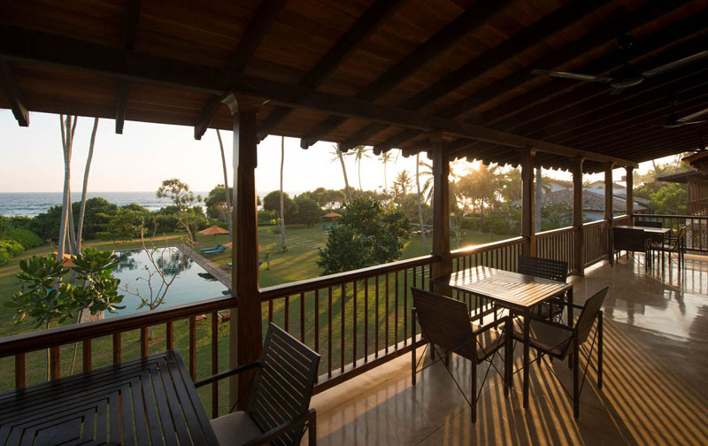 Rocky Reef Villa a Large Beachfront Villa in Mirissa, Sri Lanka