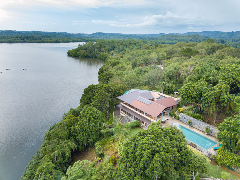 Lakefront House a Lakefront Villa in Koggala, Sri Lanka