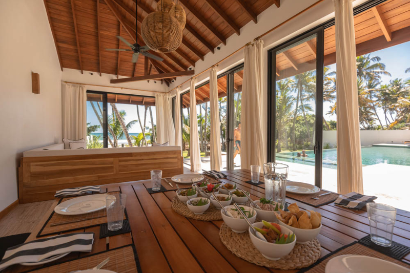 Luna Weligama a Luxurious Beachfront Villa in Sri Lanka