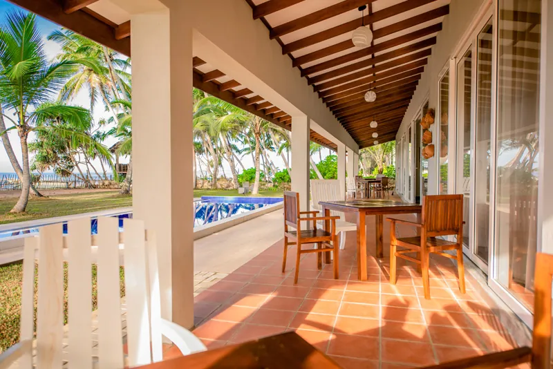 Aaloka Villa a Beachfront Villa with Pool in Tangalle, Sri Lanka