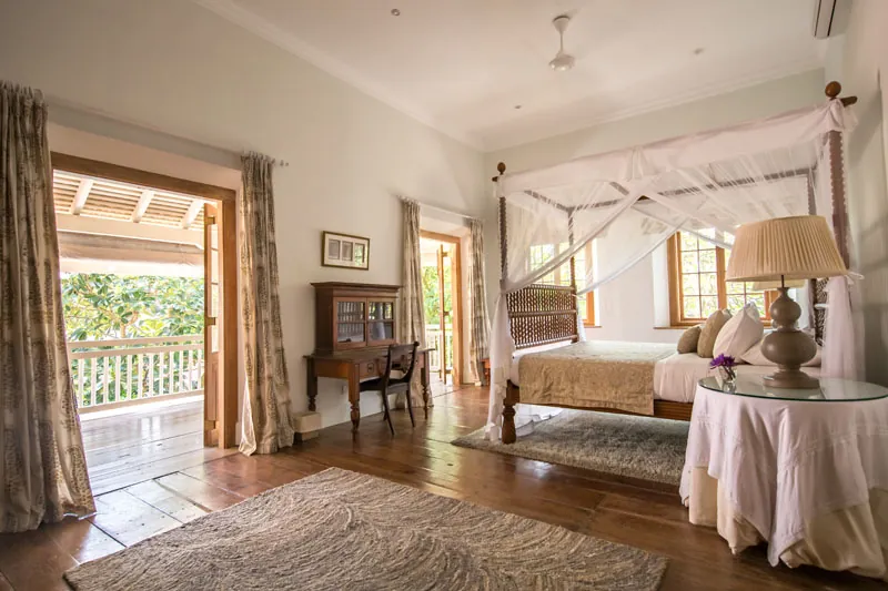 No. 25 an Old Colonial Villa with Pool inside Gallefort, Sri Lanka