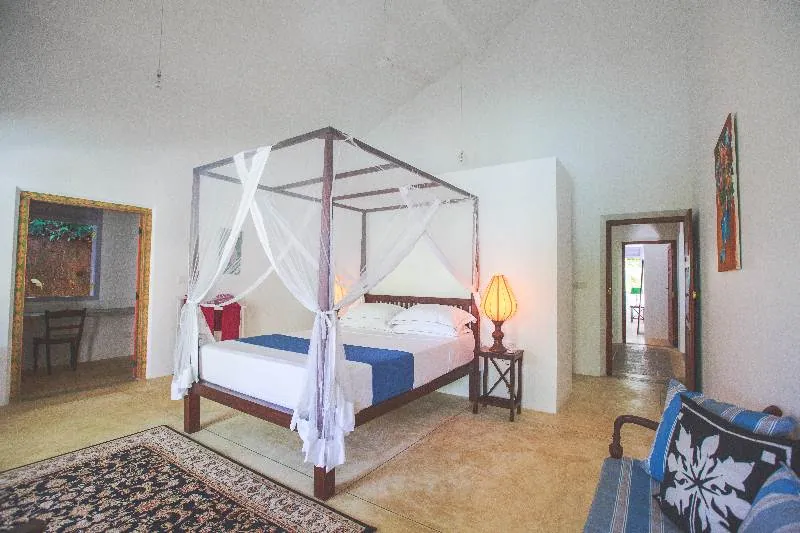 Island Boutique a Lakefront Luxury Villa in Ahangama, Sri Lanka