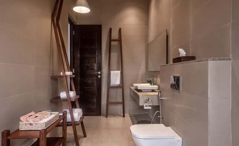 Modern Villa a Luxury Beachfront Boutique Villa in Thalpe, Sri Lanka
