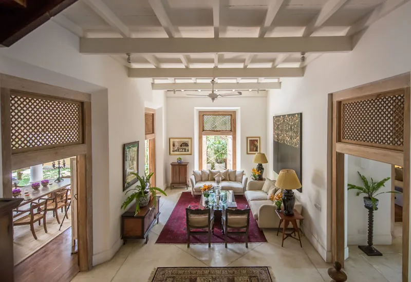 No. 25 an Old Colonial Villa with Pool inside Gallefort, Sri Lanka