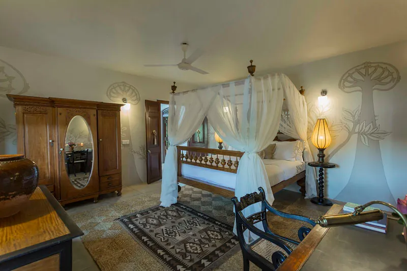 Villa Hermitage a Stunning Lakefront Villa in Kandy, Sri Lanka