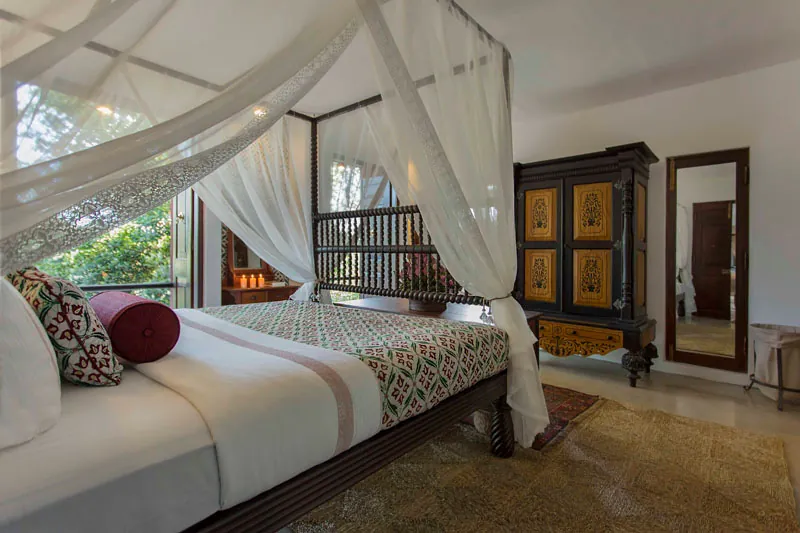 Villa Hermitage a Stunning Lakefront Villa in Kandy, Sri Lanka