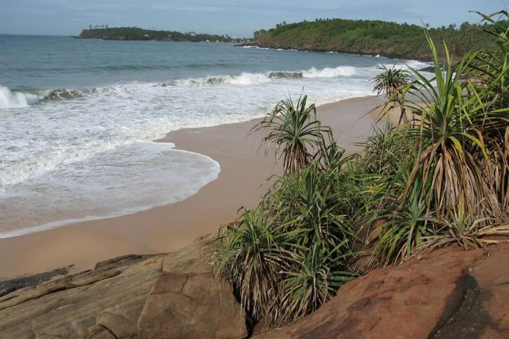 Mahalla House a Luxury Beachfront Villa with Pool in Tangalle, Sri Lanka