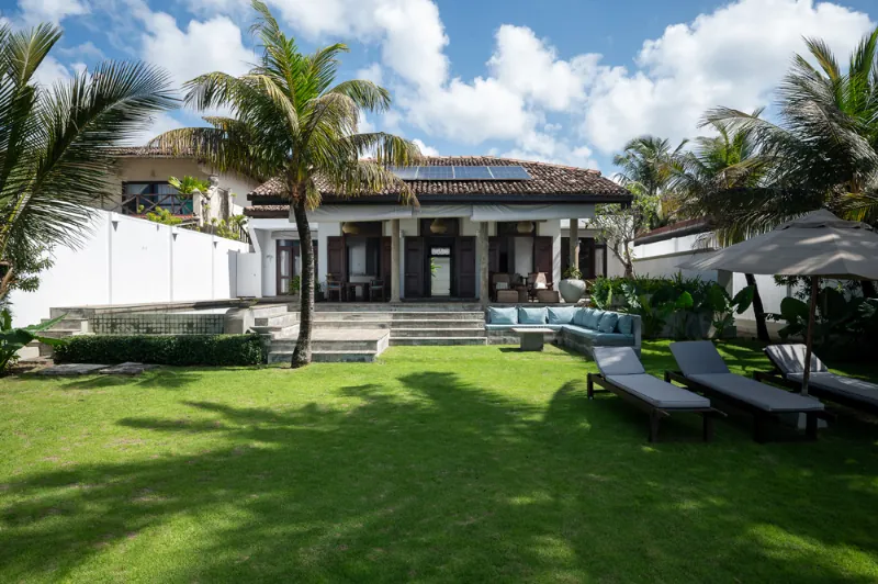 Villa Saldana a Beachfront villa in Habaraduwa, Sri Lanka