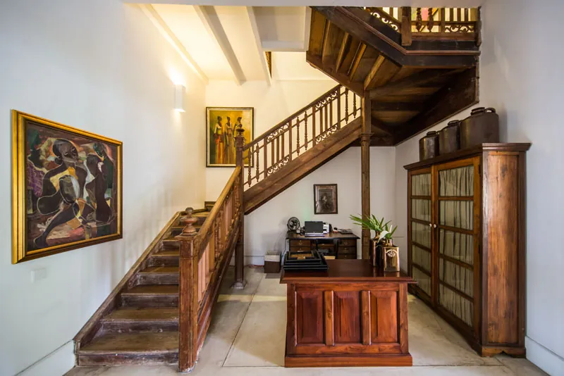 No. 25 an Old Colonial Villa with Pool inside Gallefort, Sri Lanka