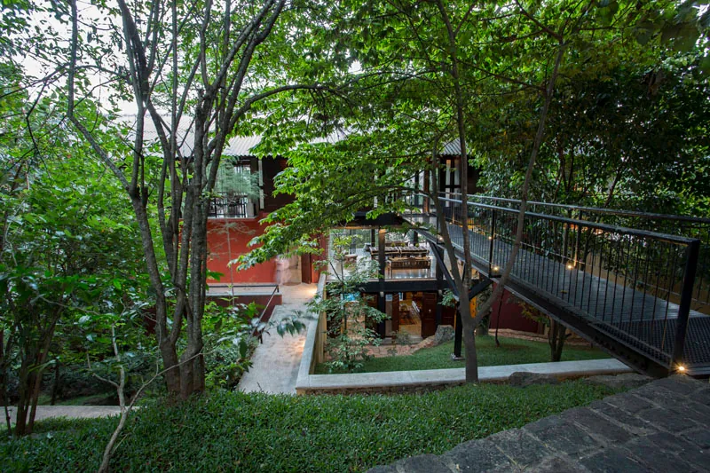 Villa Hermitage a Stunning Lakefront Villa in Kandy, Sri Lanka