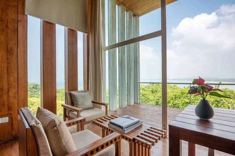 Cliff Villa Red a Stunning Clifftop Villa in Mirissa, Sri Lanka