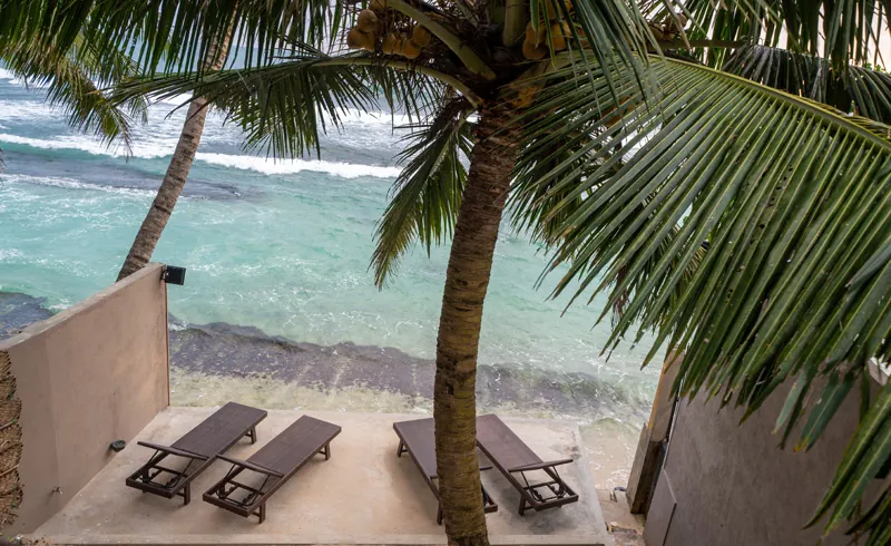 Turtle Beach Villa a Six Bedroom Villa in Thalpe, Sri Lanka