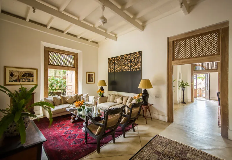 No. 25 an Old Colonial Villa with Pool inside Gallefort, Sri Lanka