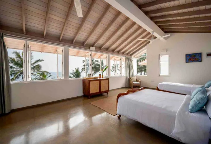 Blue Waves a Stunning Beachfront Villa in Thalpe Sri Lanka photo 11