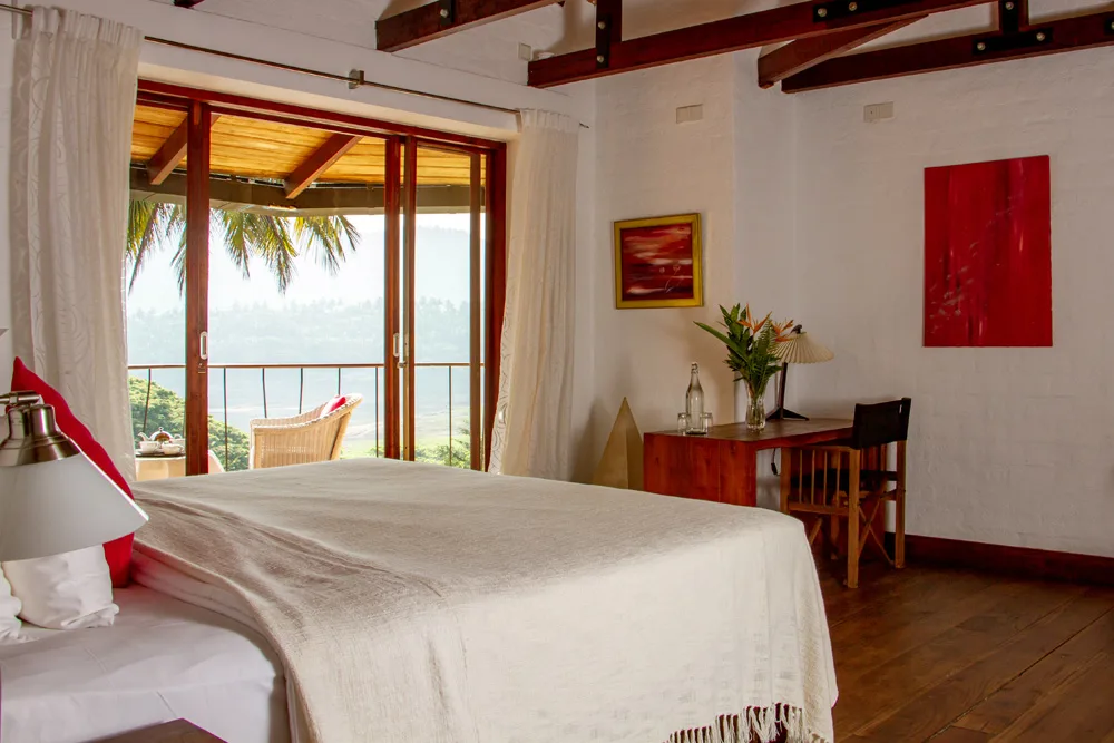 Seven Bedrooms, with Reservoir and Mountain Views