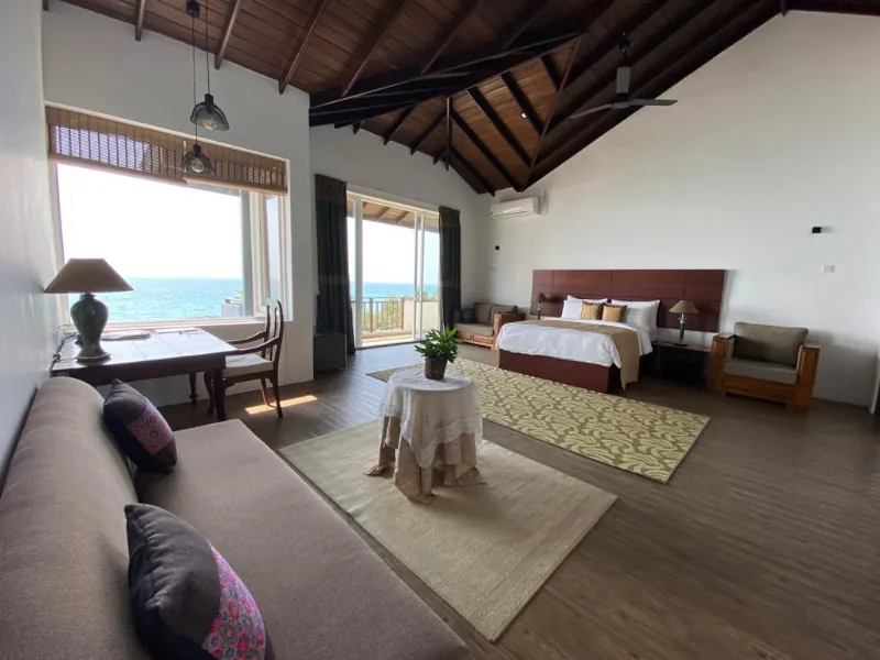 Hikkaduwa Beach Villa a Beachfront Villa in Hikkaduwa, Sri Lanka photo 10