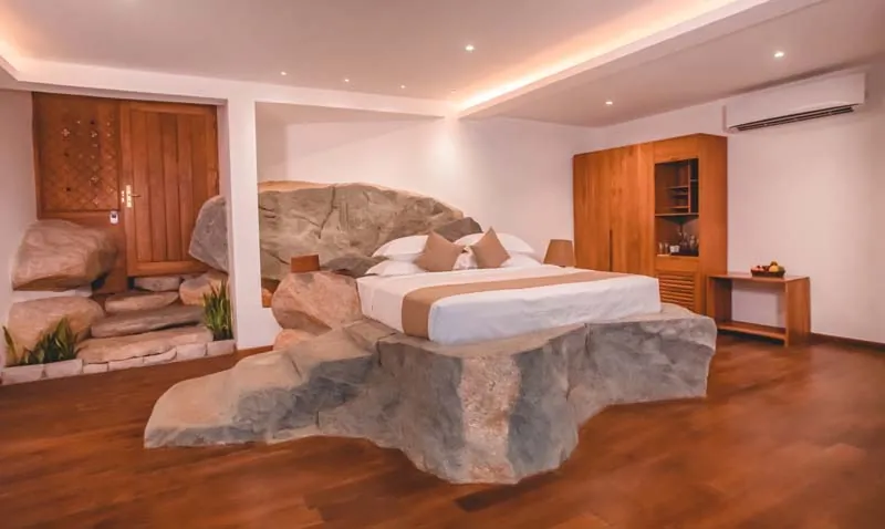 Lighthouse Villa a Stunning Beachfront Villa in Sri Lanka photo 9