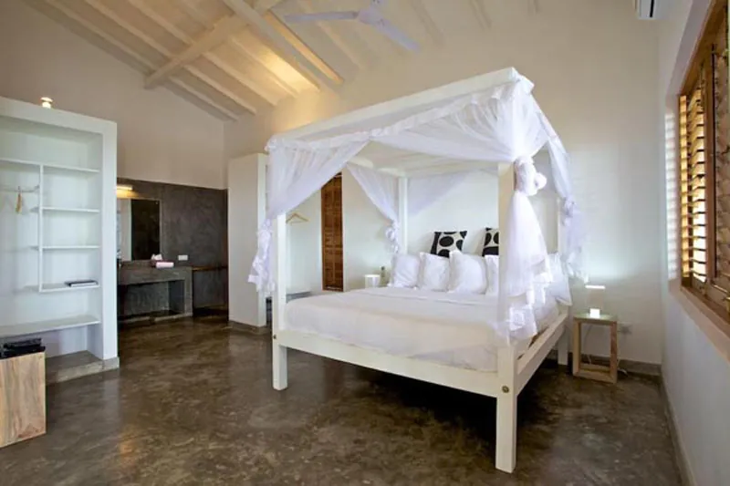 SBV a Stunning Beachfront Villa in Mirissa, Sri Lanka photo 5
