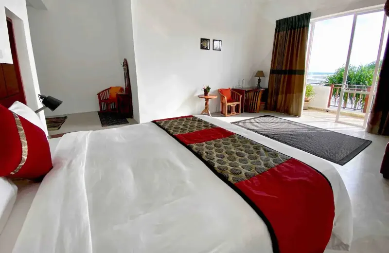 Hikkaduwa Beach Villa a Beachfront Villa in Hikkaduwa, Sri Lanka photo 13
