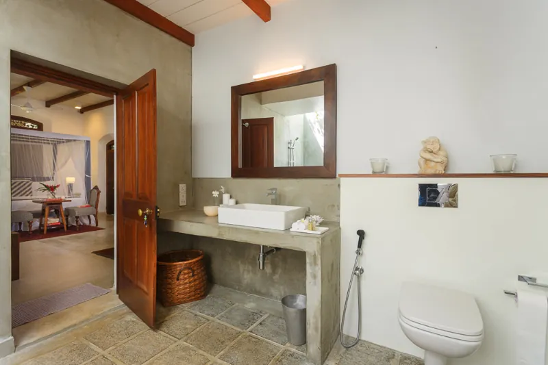 The River House a Lakefront Villa in Hikkaduwa photo 14