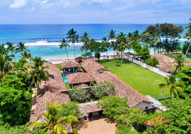 Thalpe Blue Beach Villa a Luxurious Beachfront Villa in Thalpe, Sri Lanka photo 5