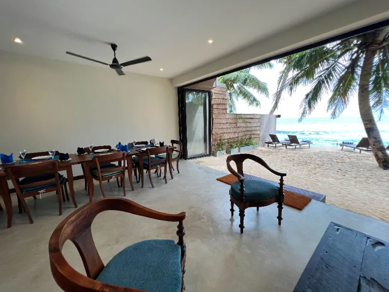 Turtle Beach Villa a Six Bedroom Villa in Thalpe, Sri Lanka photo 8