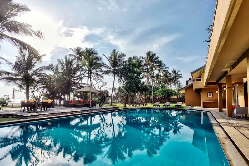 Wadduwa Beach Villa a Luxurious Beachfront Villa in Wadduwa, Sri Lanka photo 2